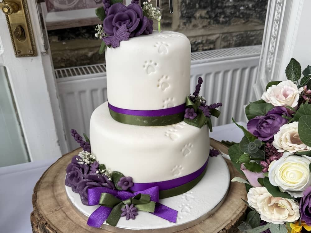 Wedding cake at Dean and Kay's Dimplewell Lodge wedding